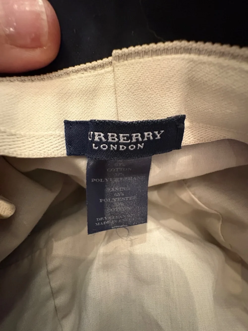 Burberry Bucket Rain Hat - Picture 3 of 4